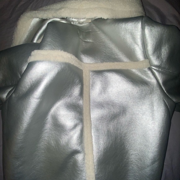 Coat - Picture 2 of 3